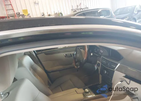 2010 Mercedes-Benz E 350 4Matic z USA, uszkodzony, nr VIN WDDHF8HB1AA106951